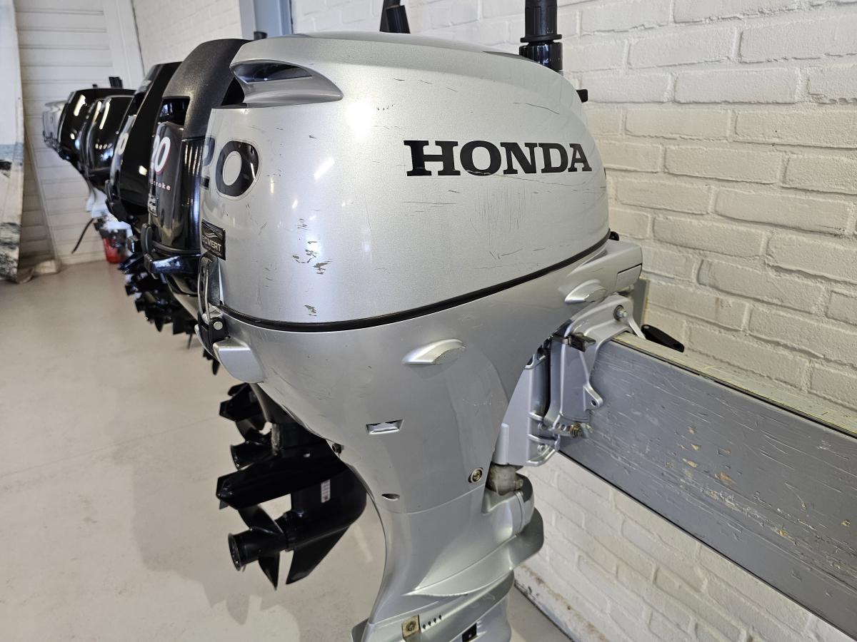 Te koop Honda  20 Fourstroke buitenboordmotoren | Bomert Watersport